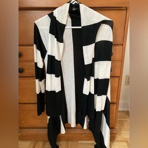H&M striped cardigan black white flowy waterfall